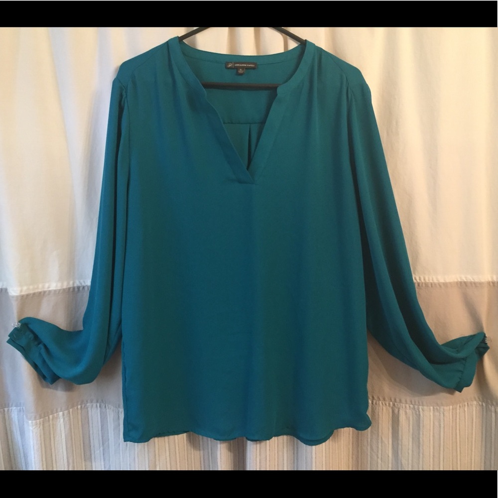 Teal, XL, comfortable and stylish top.
